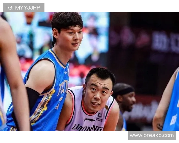 深圳篮球队强势领跑最新实力榜单TOP10其他球队紧随其后争夺激烈